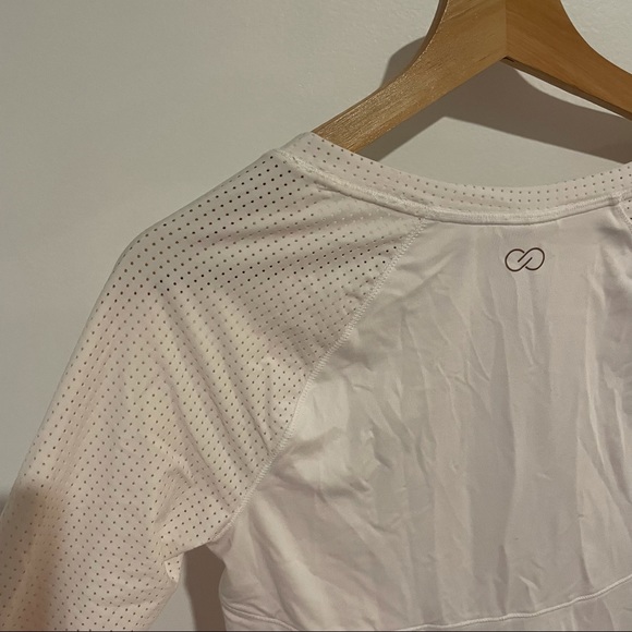 Calia By Carrie Underwood Light Pink Move Mesh Long Sleeve Workout Top Sz XS - Picture 9 of 11